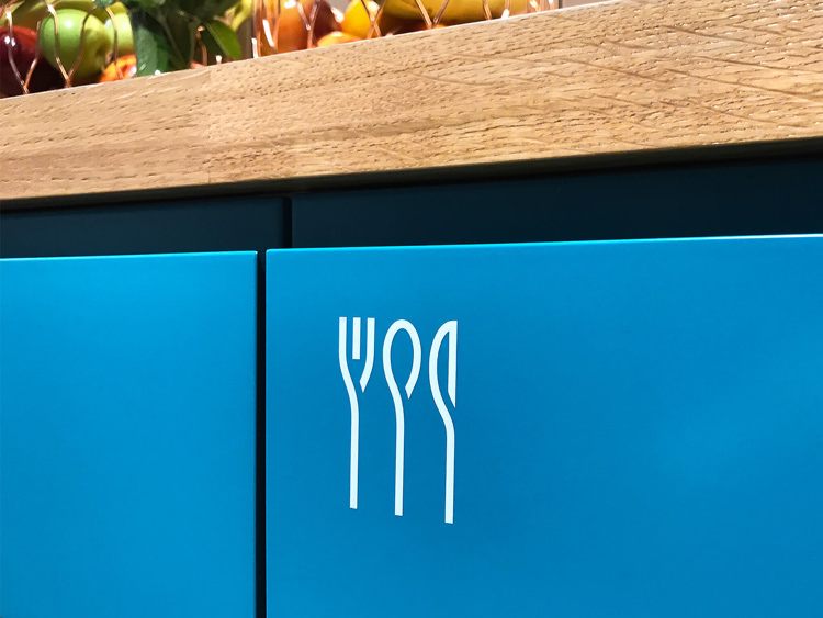 聯(lián)合辦公空間Fora的品牌vi設(shè)計，一個不喊口號的品牌形象策劃案例